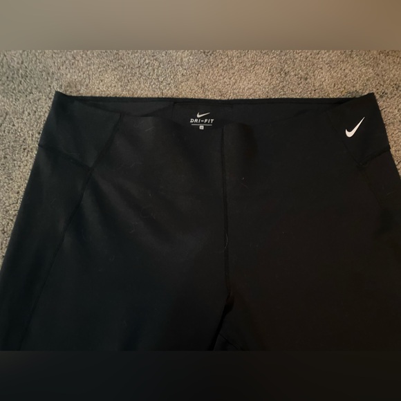 Women’s Plus Nike Black Leggings - Picture 6 of 15